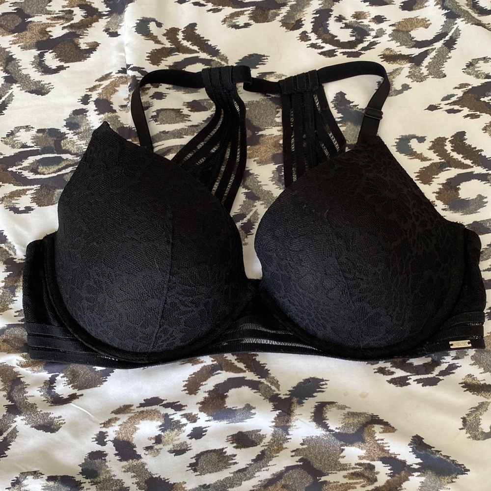 Lightly lined bra